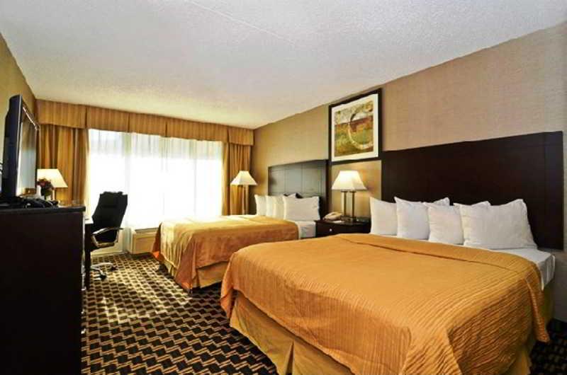 Quality Inn & Conference Center Akron Eksteriør bilde