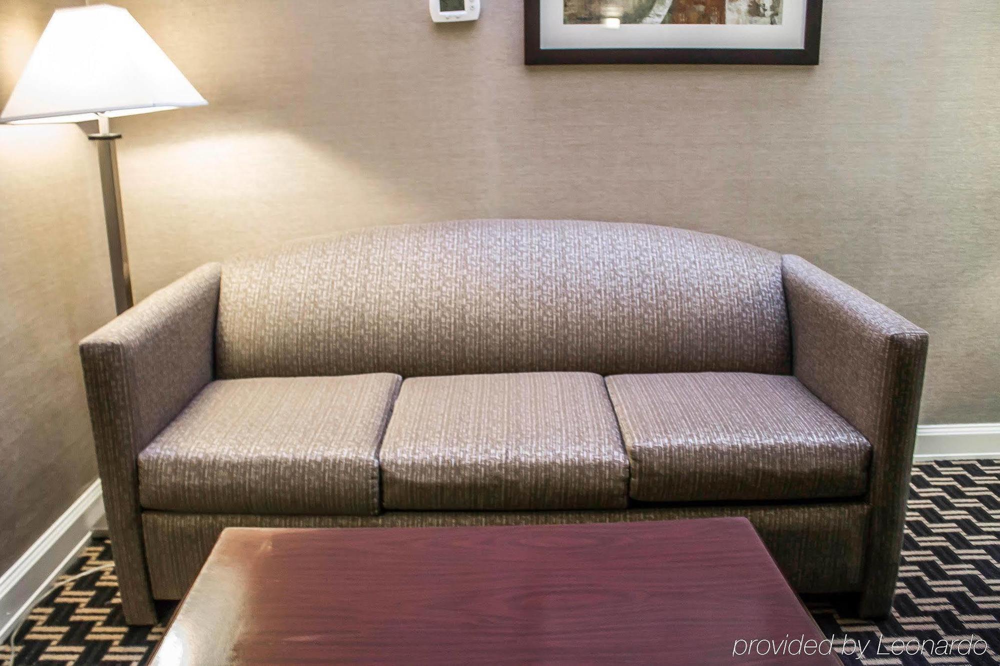 Quality Inn & Conference Center Akron Eksteriør bilde