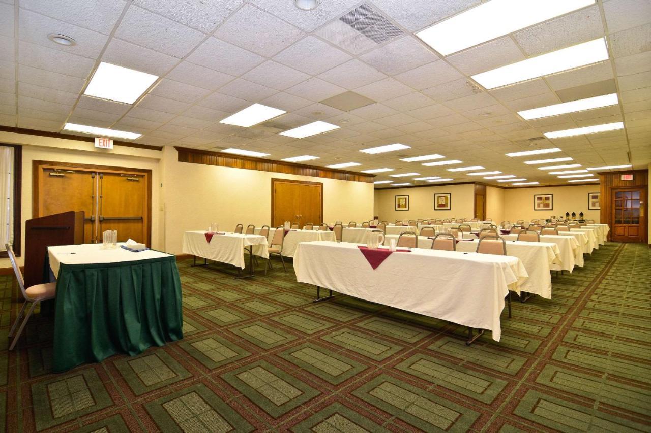 Quality Inn & Conference Center Akron Eksteriør bilde